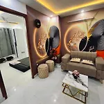 Luxury 1 Bhk Flat In New Delhi