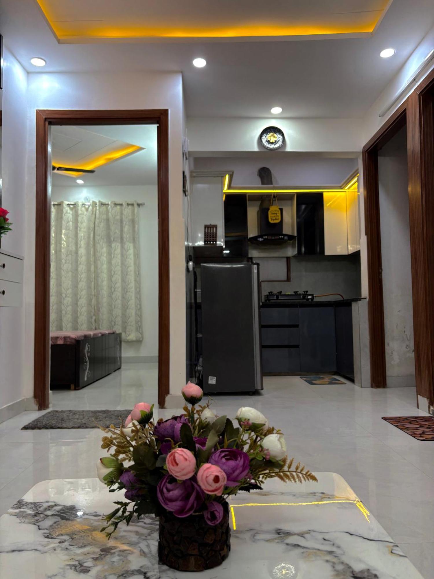 Luxury 1 Bhk Flat In Apartment