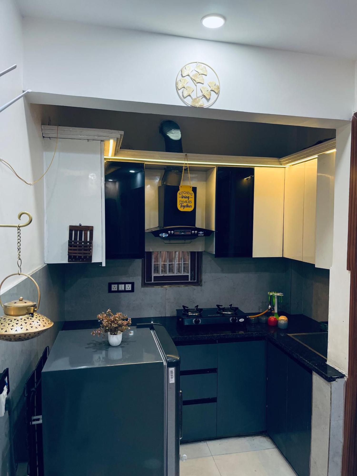 Luxury 1 Bhk Flat In Apartment